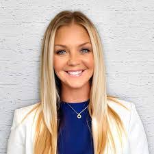 Alexandra Dailey's Instagram, Twitter & Facebook