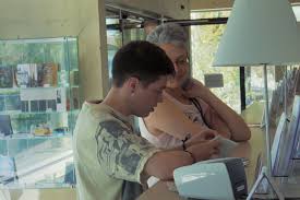 Le commandant marion kovic a la solide réputation d'être une flic hors pair, exigeante avec son groupe de la police. Sous La Peau Alle Informationen Zum Film Auf Cineimage