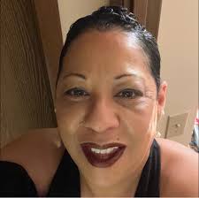 What is a good glaze recipe for pound cakes?