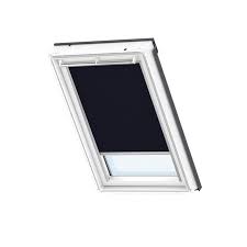 La sélection produits leroy merlin de ce mardi au meilleur prix ! Store Velux Occultant Manuel Bleu Fonce Dkl 102 Leroy Merlin