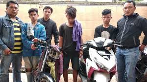 Merinding ya kata gempa jadi gambar menyedihkan,.!!? 4 Remaja Curi Motor Di Lingkungan Masjid Di Tarutung Ditangkap Polisi Dalam Sejam Tribun Medan