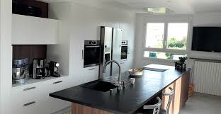 C'est ici que vous trouverez vos plans de travail et crédences ! Une Cuisine Tres Tendance Garcia Millet Design