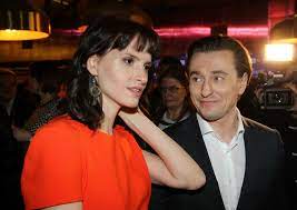 Для знаменитости это будет пятый ребенок. Sergej Bezrukov I Anna Matison Pozhenilis Ledi Mail Ru