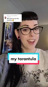 Replying to @snowfairy2001 I say "she" but I dunno the sex yet its too  small 🥰 hopefully it molts soon and I can actually show you all what she  looks like! hope its a female because they live much ...