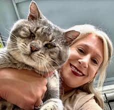 Missing super friendly cat Billy, last seen outside