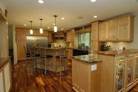 Kitchens Natural Maple Cabinets Design Ideas Pictures Remodel And Decor Page 9 Kitchen Cabinet Design Maple Kitchen Cabinets Kitchen Flooring