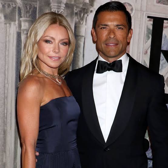 Kelly Ripa and Mark Consuelos' Relationship Timeline
