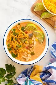 This Crockpot Chicken Taco Soup Is Made With Just Six Ingredients In The Slow Cooker With Chicken Tacos Crockpot Slow Cooker Creamy Chicken Chicken Taco Soup