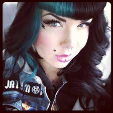 Two Tone Color Bangs Hair Color Weave Hairstyles Bright Hair