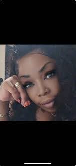 Elissa Gee's Instagram, Twitter & Facebook