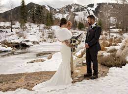 An Aspen Winter Wedding For Melanie And Greg Colorado Winter Wedding Winter Wedding Wedding