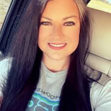 Anita Mullen's Instagram, Twitter & Facebook