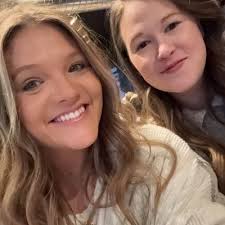 Mary Cait Williams (@marycaitlinmay)