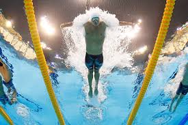 His extreme advantage is due to his freaky body structure. What Happened To Michael Phelps Ryan Lochte Blitzes Everyone In 400 Im Csmonitor Com