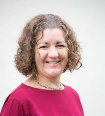 Elaine Teague's Instagram, Twitter & Facebook