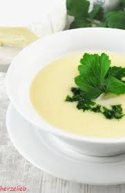 Kohlrabisuppe Mit Camembert Rezept Fur Ein Suppenliebling Rezept Kohlrabisuppe Vorspeisen Rezepte Kohlrabi
