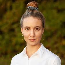 With her caustic wit and singular charm, dci vera stanhope and her team face a series of captivating murder mysteries set against the breathtaking northumberland landscape. Vera Becherer Master Politikwissenschaft Johann Wolfgang Goethe Universitat Frankfurt Am Main Xing