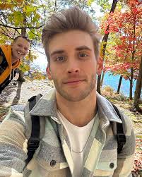 Tyler Greggory(@tyler.j.greggory) • Instagram 사진 및 동영상