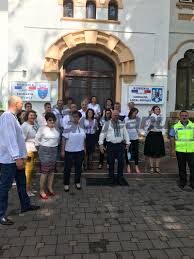 Gorj, temperatura minimă a nopții fiind cea mai joasă valoare ce se va înregistra de la apusul soarelui până la răsărit. Dansuri Populare Cu DistanÈare SocialÄ La Novaci De Sanziene Stiri Locale De Ultima Ora Stiri Video Stiri Gorjeanul Ro