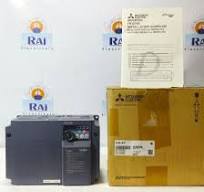 MITSUBISHI D700 FR-D740-160-EC INVERTER DRIVE 3PHASE 380-480VAC 16A  FRD740160EC