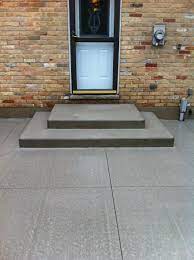 Broom Finished Concrete Steps In London Ontario Concrete Steps Front Door Steps Concrete Backyard Stairs