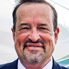 Leanne Hillman's Instagram, Twitter & Facebook