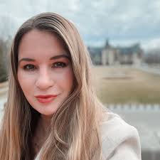 k y r a s u m l i n ❤︎ (@kyra.noel_) • Instagram photos and videos