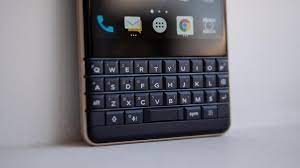 · 4gb ram/64gb rom, dual sim, micro sd (up to 256gb), 3000mah battery with quick charge 3. Blackberry Key2 Le Review Party Like It S 2002 Expert Reviews