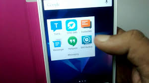 Default android text apps are boring, but there are tons of alternatives in the play store. Best Text Messaging Apps Or Sms Apps For Any Android Phone 2015 Youtube