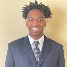 Darius Slater's Instagram, Twitter & Facebook