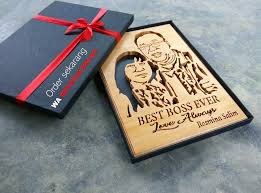 Tak perlu bingung saat memikirkan kado untuk sahabat. Foto Ukir Fotoukir Profile Pinterest