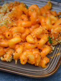 Some macaroni recipes that use shredded cheeses can have kind of a curdled texture, but using the soup totally prevents that from happening! Creamy Tomato Soup Macaroni Cheese 4 Sons R Us