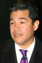 What's Wrong With This Picture?: May 2006