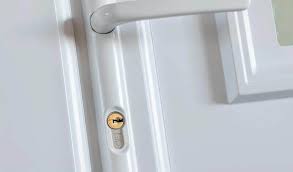 Comment Ouvrir Une Porte En Pvc Bloquee Bricoleurs