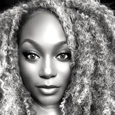 Childlike Empress (Tami Stronach) & Atreyu (Noah Hathaway)