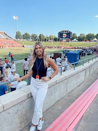 Madison Humphrey (@MadisonReports)