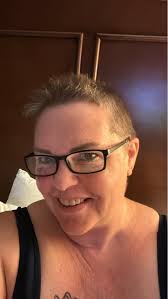 I am cutting my hair. Correct the sentence