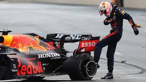 Vodafone mclaren mercedes f1 team 1521. 45i44ykrzxyehm