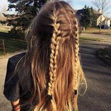 'minimise heat styling, heat styling can wear away hair's cuticles, so it becomes dry, frizzy and breaks.' 50 Summer Hairstyles You Ll Want To Try Asap Hair Motive Hair Motive