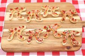 Rosanna Pansino And Papa Pizza Make Pi Pizza Pies On Nerdy Nummies Pizza Pie Geek Food Pi Pie