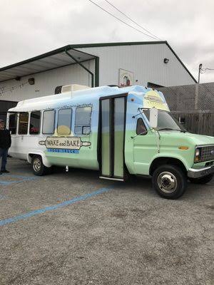 Wake and bake food truck — Hamburger restaurant food truck in Harrodsburg, Kentucky