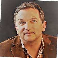 Eleanor Weber's Instagram, Twitter & Facebook