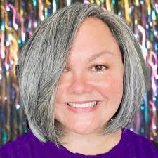 Cornelia Mills's Instagram, Twitter & Facebook