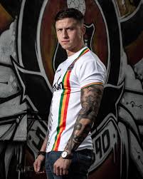 Designed with technical partner o'neills, the new bohs alternate jersey has a white base with an unmistakable grayscale portrait of a marley on its front … Irish Side Bohemians Unveil Amazing Bob Marley Inspired Kit And You Can Buy It In Time For Christmas
