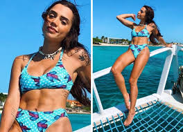 A empresária paula amorim, de 49 anos, e o marido miguel guedes de sousa, ceo dos restaurantes jncquoi, revelaram pela primeira vez uma fotografia do filho, que nasceu fruto de uma barriga de aluguer nos eua. Midianews Ex Bbb Paula Amorim Exibe Barriga Trincada Em Dia De Sol