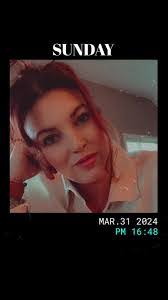 Amber Briscoe's Instagram, Twitter & Facebook