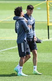 Born 11 january 1996) is a german professional footballer who plays as a winger for bundesliga club bayern munich and the german national team. Leroy Sane Leroy Sane Twitter