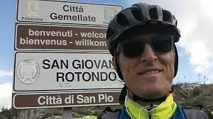Da Castellammare del Golfo a Santiago de Compostela in bicicletta,  l'incredibile viaggio del castellammarese Antonino Como
