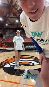 Tegan (@tegan___graham)