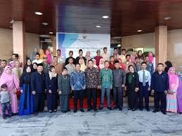 Mahkamah rendah syariah pantai barat selatan mahkamah rendah syariah pantai barat selatan, bangunan mahkamah syariah, wisma muis, beg berkunci 130, 88739 kota kinabalu. Beri Perlindungan Hukum Bagi Wni Ma Laksanakan Sidang Penetapan Nikah Di Sabah Malaysia Mahkamah Syar Iyah Meulaboh
